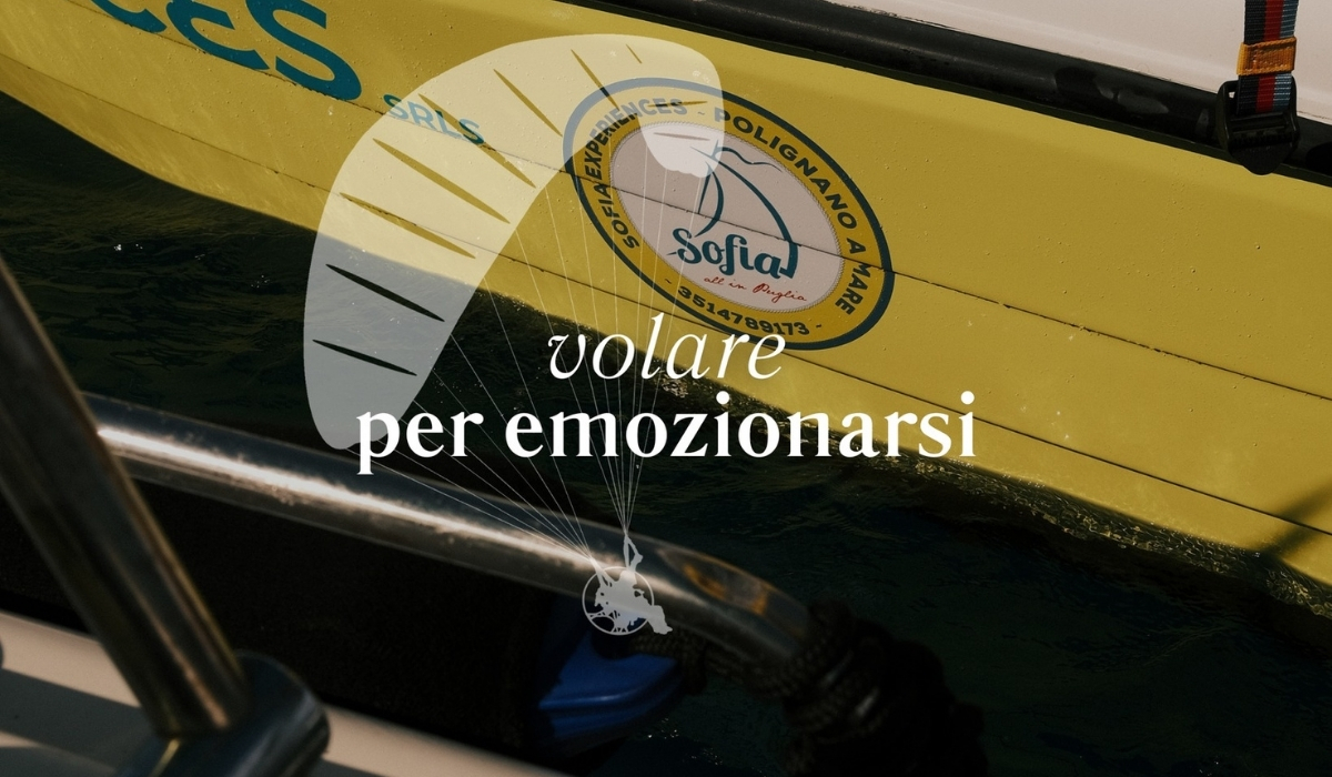 Parasailing a Polignano a Mare